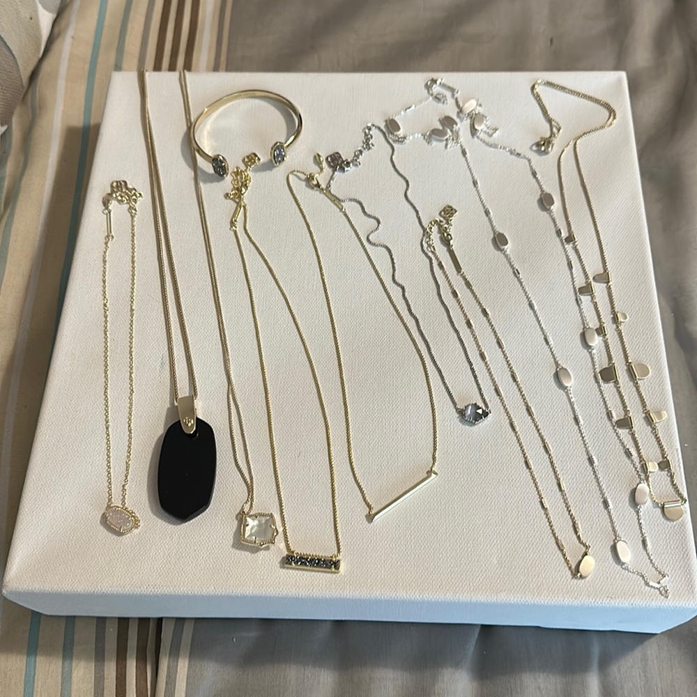 Kendra Scott Bundle. 9 necklaces and 1 bracelet. Excellent condition.